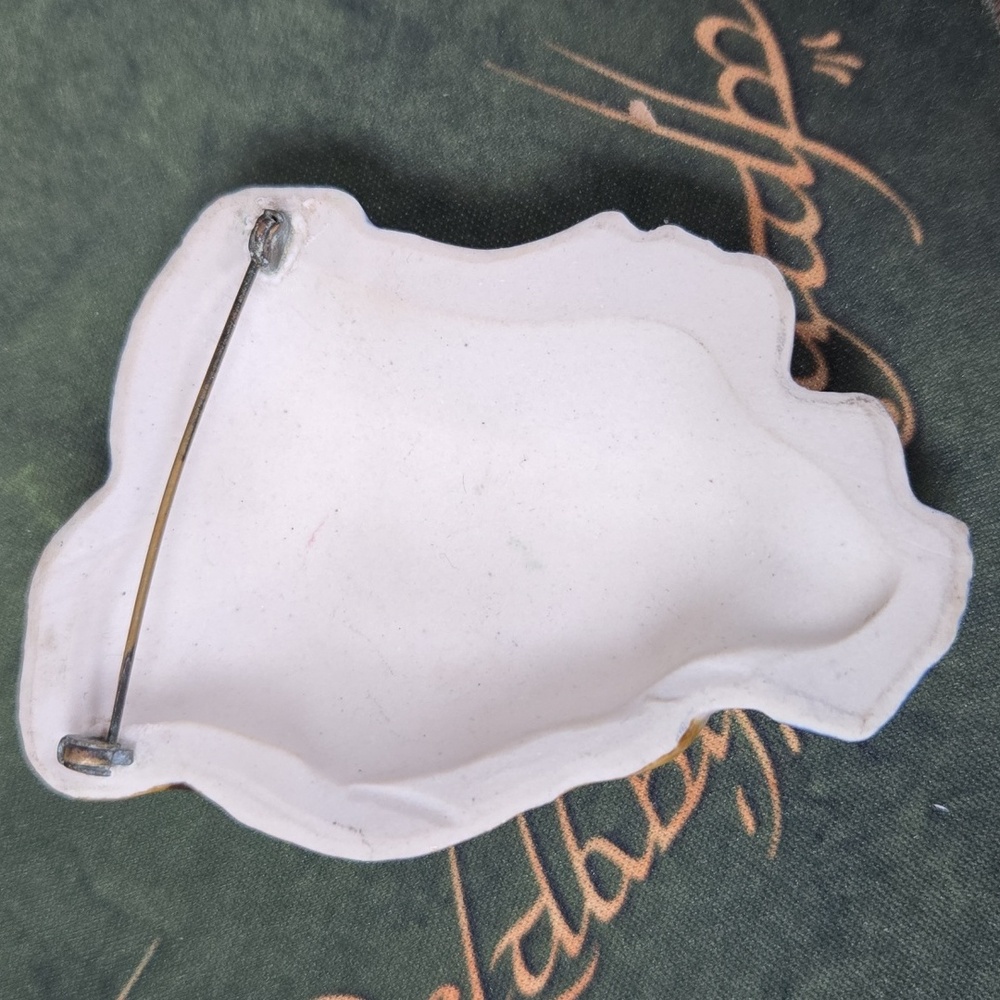 Ceramic Brooch - Picture 3 of 7